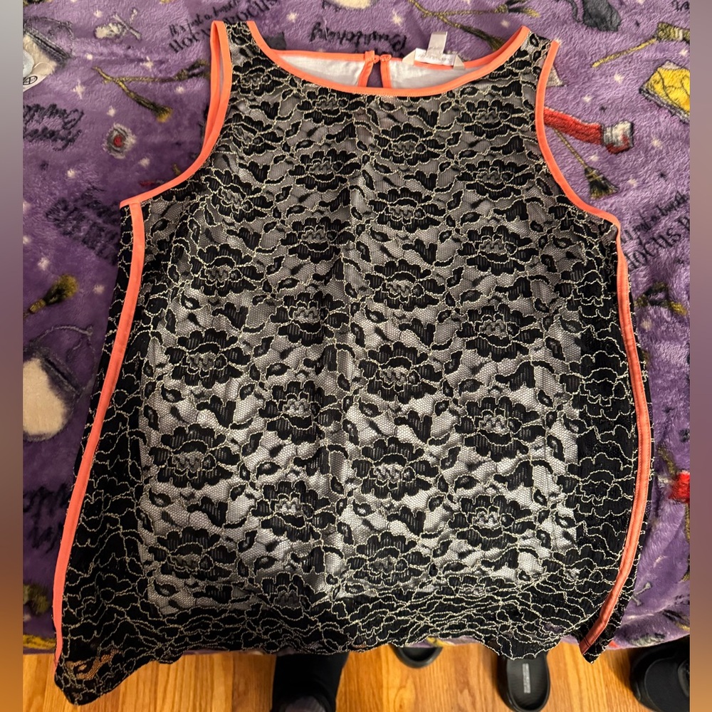 Size 4 Banana Republic Lace Top